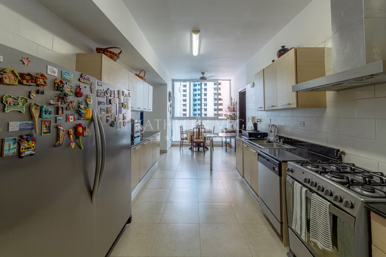 Amplio Apartamento de 3 habitaciones en PH Marabierto en Marbella
