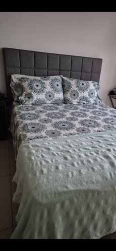 Full bed as new
