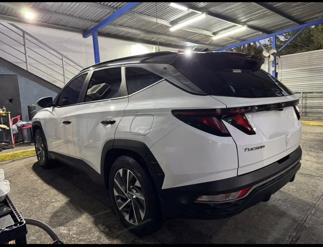 HYUNDAI TUCSON GL PLUS 2024 – AUTOMÁTICA - Imagen 2