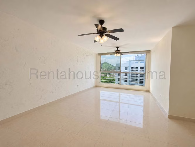 Venta de apartamento en Condado del Rey AK