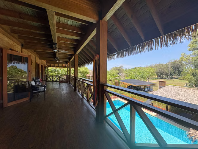 Negocio de Playa y Casa en Venta en Punta Chame