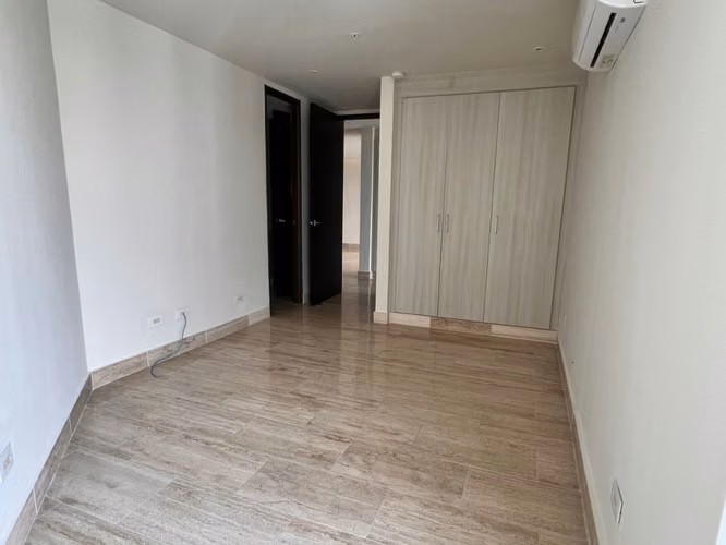 Línea blanca | 96 m² 1 REC | $2250.00 | PH Regent - Imagen 18