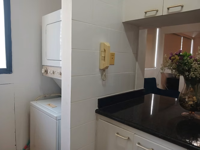 Alquilo aparta estudio amoblado, Royal Center marbella.