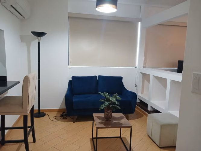 Alquilo aparta estudio amoblado, Royal Center marbella.