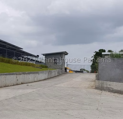 Venta de complejo de galeras en Villa Zaita