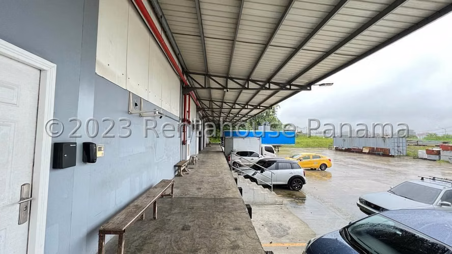 Venta de complejo de galeras en Villa Zaita