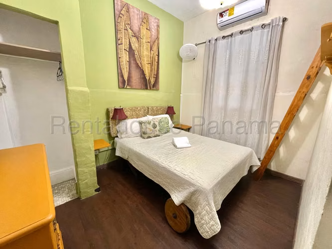 Venta de edificio con hostal operativo en Bella Vista