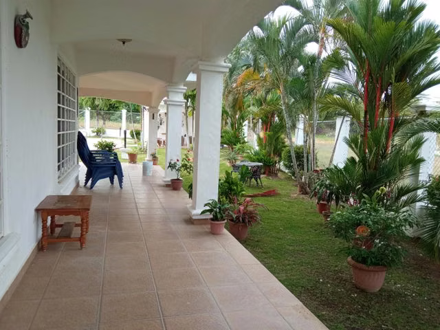 Venta -  Casa con Piscina Privada en Playa Blanca Resort (450m²) - 27GP483