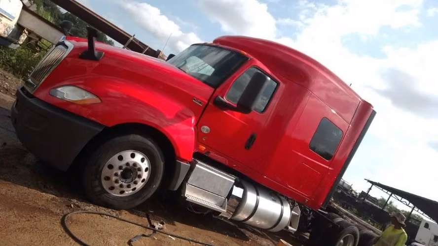 Camión Mula International 2020 Cummins x15