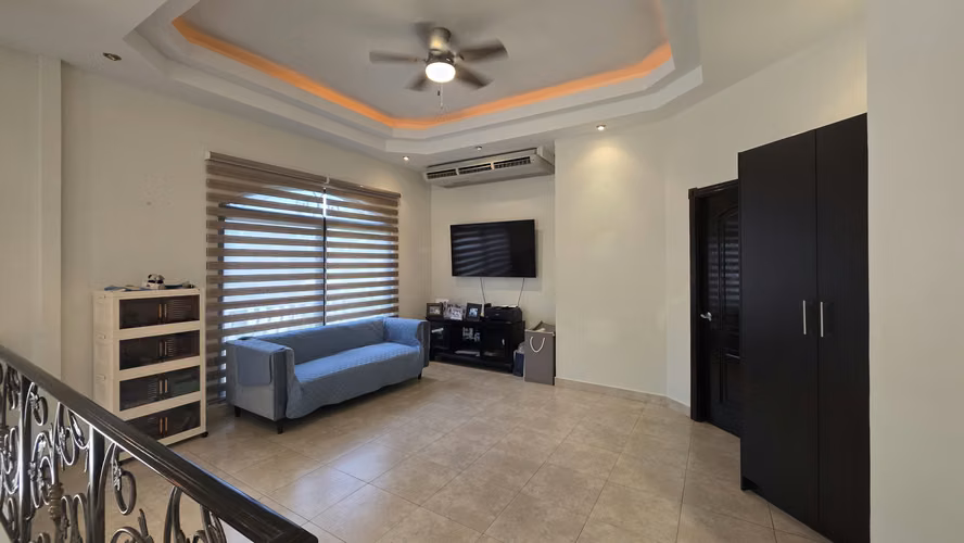 Venta Casa en Costa del este   RES ANTIGUA 18