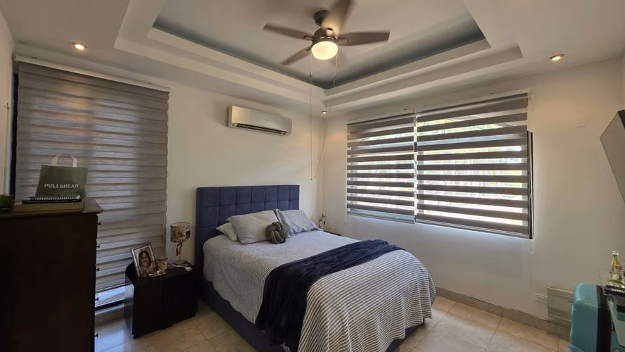 Venta Casa en Costa del este   RES ANTIGUA 18