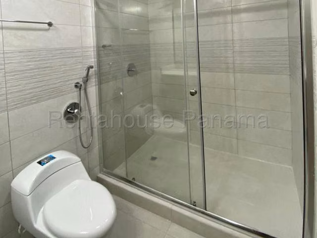 Alquiler de Apartamento en Edison Park 27LBR196 - Imagen 12