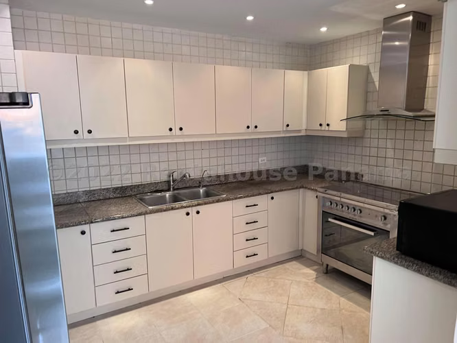 Venta de apartamento en El Cangrejo AK