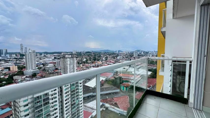 Alquiler de Apartamento en Vía España 26LBR8869