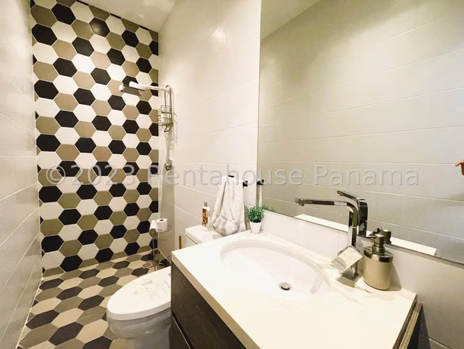 Espectacular Apartamento de Lujo "Turnkey" en Ocean Reef Islands 23EPP9741