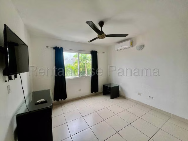 Venta de Casa Ph Augusta en Brisas del Golf 26LBR8654
