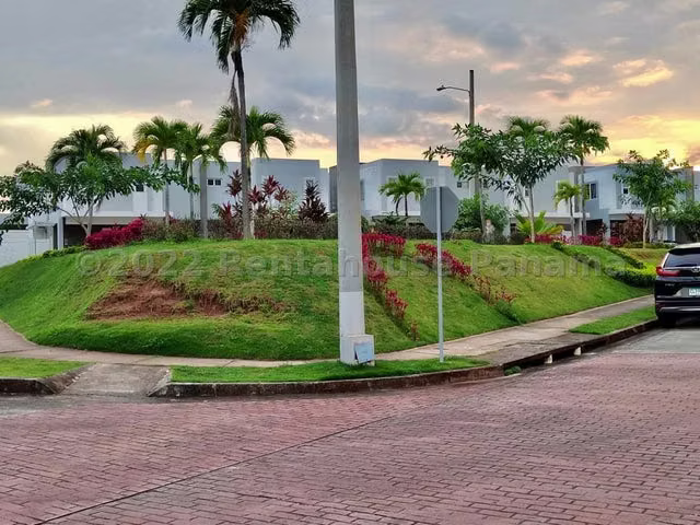 Venta de Casa Ph Augusta en Brisas del Golf 26LBR8654