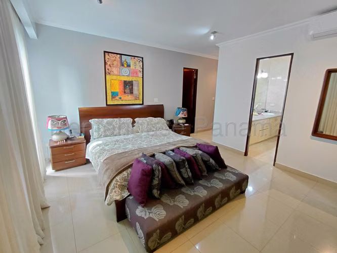 Apartamento en Venta en Punta Paitilla. PORTO VITA