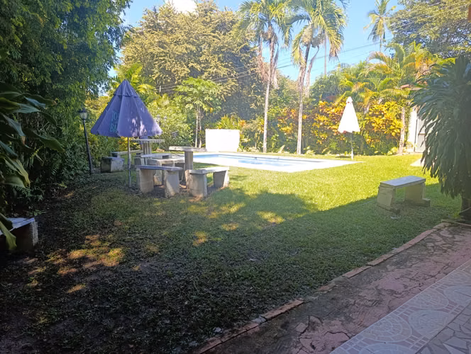 VENDO CASA A POCOS METROS DE LA PLAYA