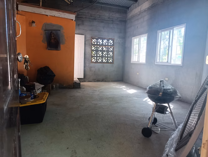 VENDO CASA A POCOS METROS DE LA PLAYA