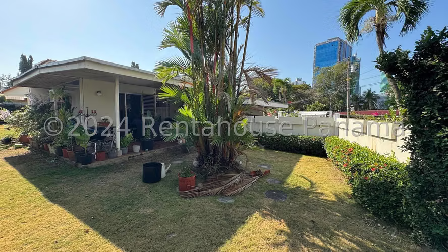 Venta de casa en San Francisco - Villa Lilla