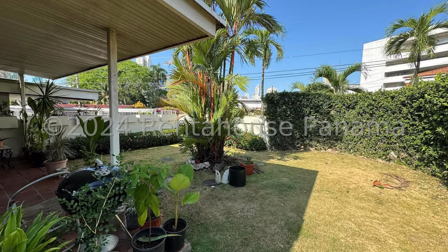 Venta de casa en San Francisco - Villa Lilla