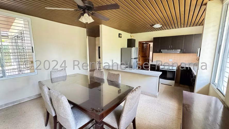 Venta de casa en San Francisco - Villa Lilla