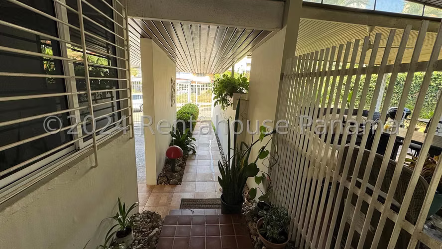 Venta de casa en San Francisco - Villa Lilla