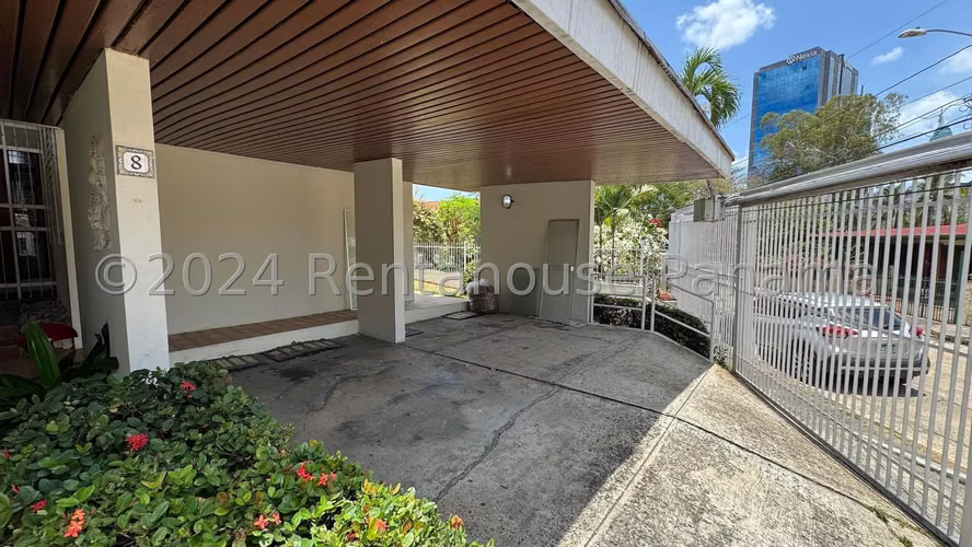 Venta de casa en San Francisco - Villa Lilla