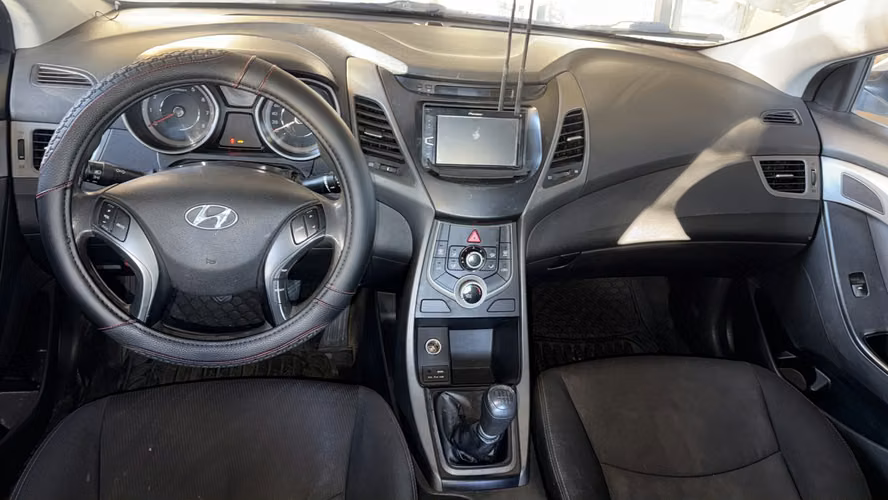 Hyundai Elantra 2016