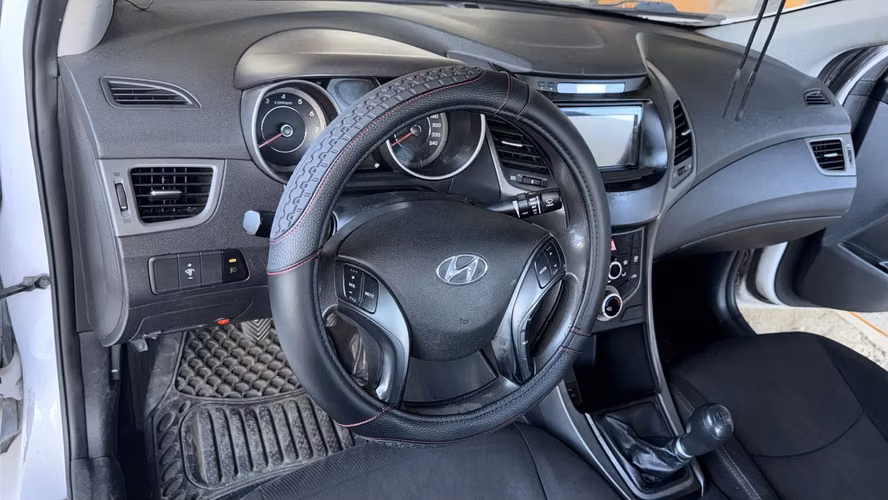 Hyundai Elantra 2016