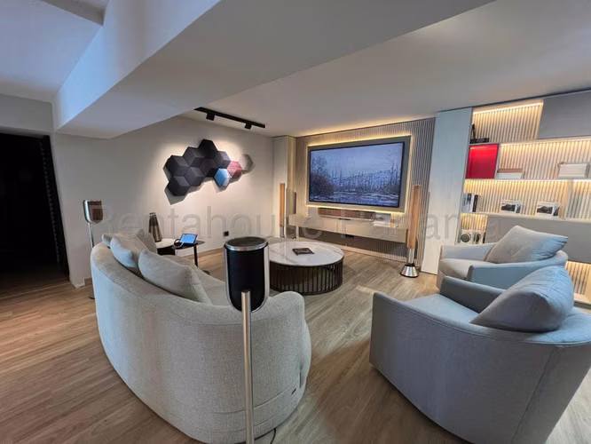 Exclusiva Residencia Inteligente con Acabados Europeos y Mezanina en Punta Pacífica 26EPP4947