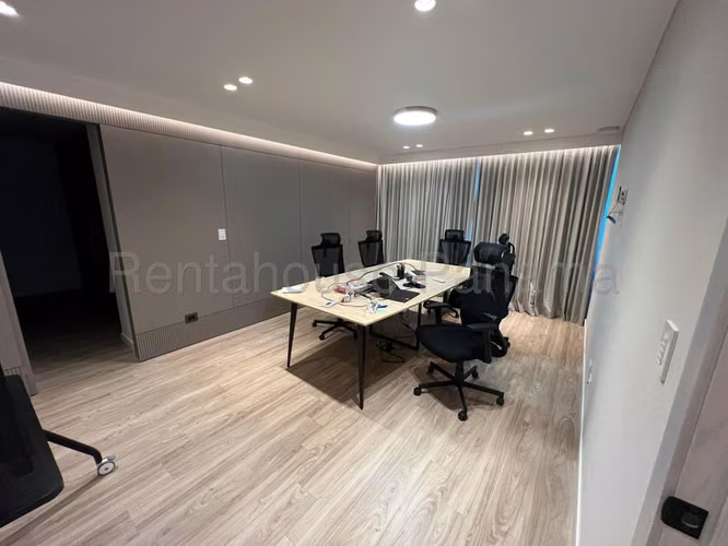 Exclusiva Residencia Inteligente con Acabados Europeos y Mezanina en Punta Pacífica 26EPP4947