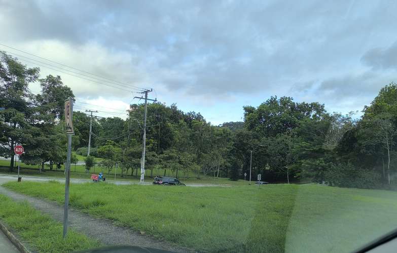 SE ALQUILA O VENDE TERRENO EN ESQUINA –ALBROOK