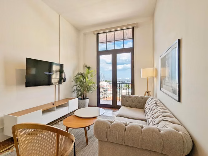 Apartment for rent in the Old Town, Donovan Building, 78m²