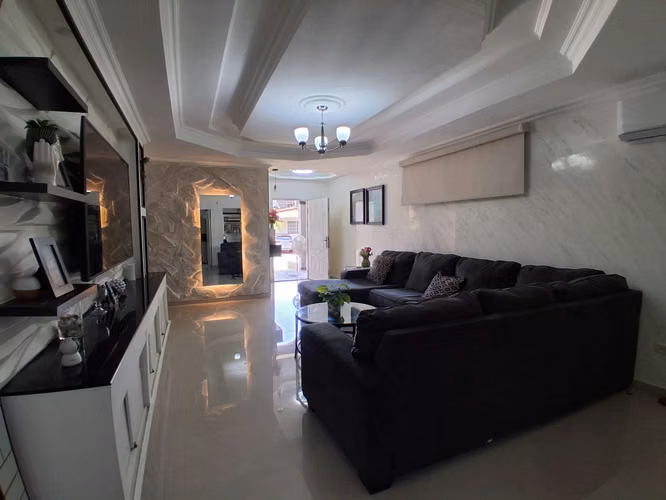 Casa en Venta Remodelada | Brisas del Golf de Arraiján | 3 Recámaras
