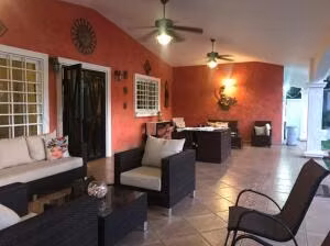 Venta de Casa con 1083m2 en Cocle PH Playa Blanca 27-483SR