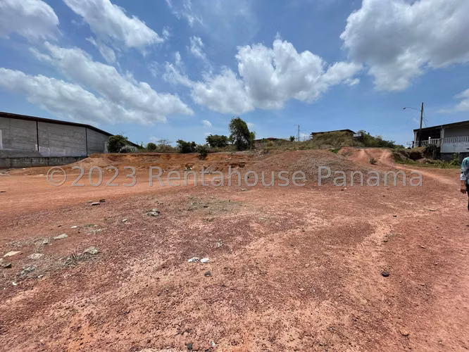 Se Vende Terreno en Chorrera MDV23-9580