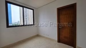 Venta de Apartamento con 342m2 en Costa del Este PH Matisse 27-348SR