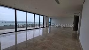 Venta de Apartamento con 342m2 en Costa del Este PH Matisse 27-348SR