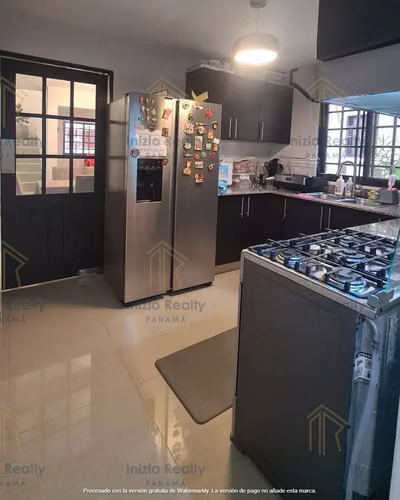 SE VENDE CASA EN SUNSET HILLS, COSTA VERDE, LA CHORRERA