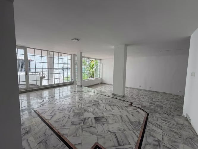 CASA COMERCIAL EN ALQUILER – OBARRIO