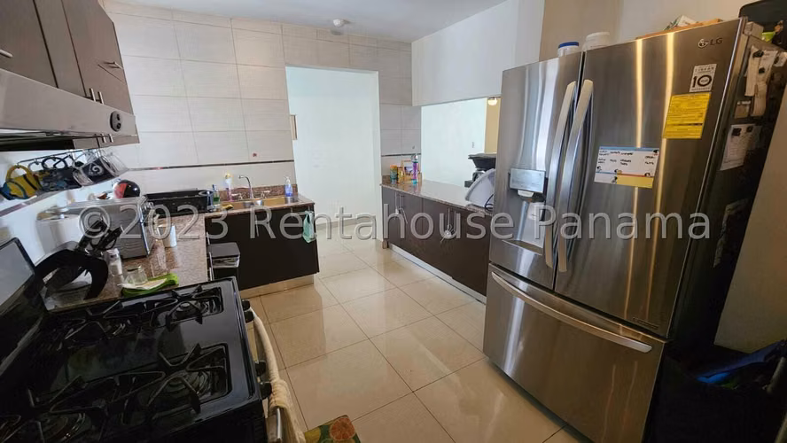 Alquiler de Apartamento Amoblado en Bellavista Ph Marina Terrace EC