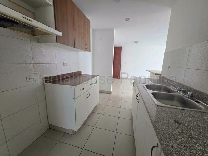 Venta de Apartamento en Transistmica Ph Central Park EC