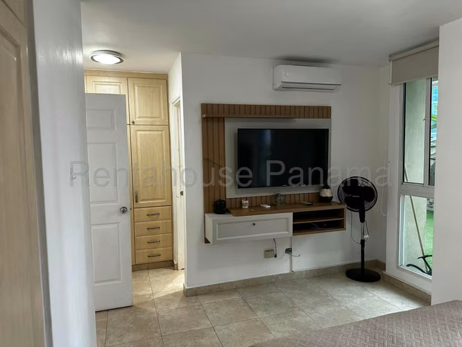 VIVA YA! EN PUNTA PACIFICA VENTA PH MYSTIC POINT AMOBLADO ESM. SOLO CLIENTE DIRECTO.