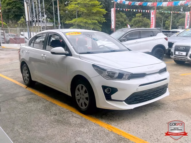 Kia Rio 2024 Automática EF1370