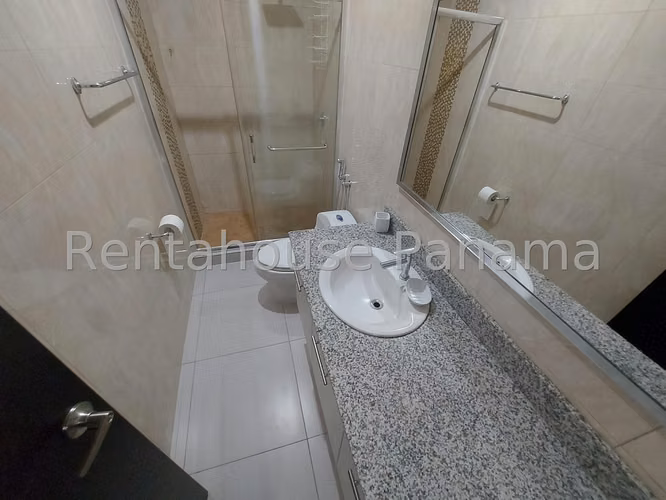 RR ALQUILER DE APARTAMENTO EN SAN FRANCISCO PH TEE ONE