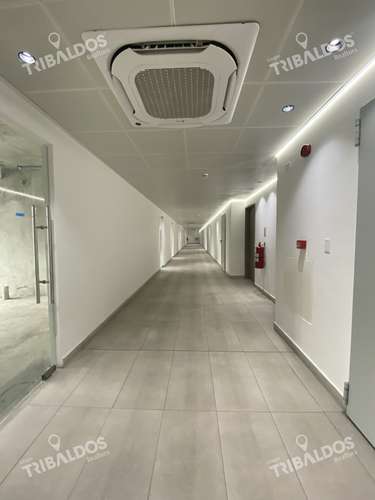 VENTA DE LOCAL COMERCIAL EN PARK SQUARE MEDICAL CENTER - Imagen 8