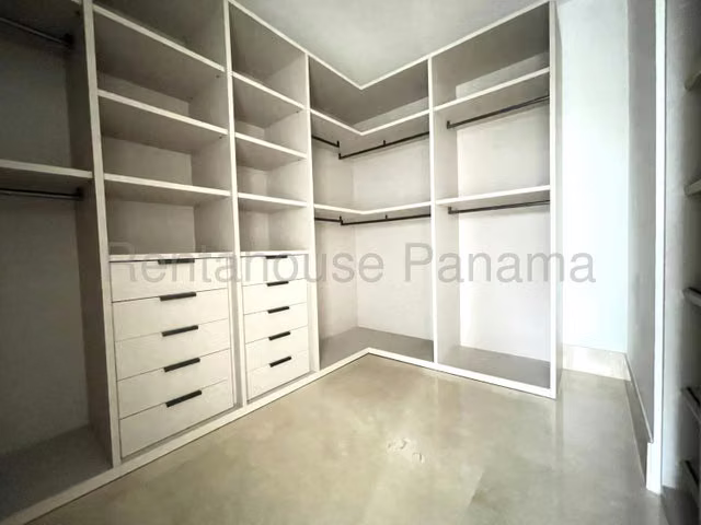 Alquiler de Apartamento en  Punta Pacífica 26LBR2163