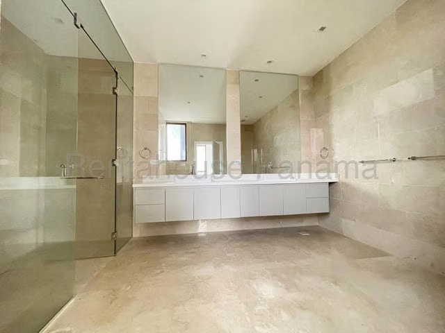 Alquiler de Apartamento en  Punta Pacífica 26LBR2163